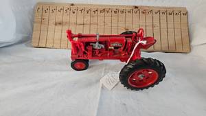 lot 270 image: 116 Farmall F-20