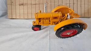 lot 271 image: 116 Minneapolis Moline