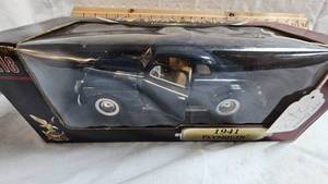 lot 303 image: 118 1941 Plymouth