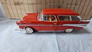 lot 317A image: 118 1957 Chevy Nomad Bel Air