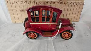 lot 364 image: Vintage 1950s , Trademark Japan, Lights up and Drives