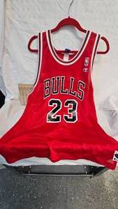 lot 401 image: Vintage Chicago Bulls Jersey #23 Jordan