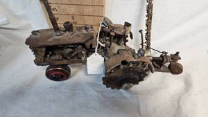 lot 395 image: Tractor wMoiwer-Homeade Art