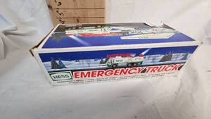 lot 398 image: Like New, Hess Battery Operated Emergency Truck
