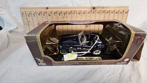 lot 182 image: 118 1964 Ford Shelby