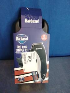 lot 37 image: Barbasol Pro Hair Clipper Kit.