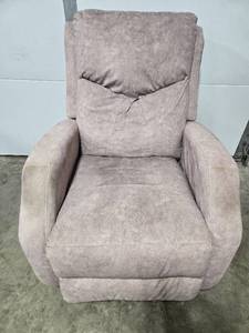 lot 15 image: Upholstered Recliner Chair with Manual Lever - CLEAN