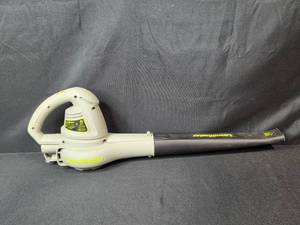 lot 18 image: LawnMaster BL705 Electric Leaf Blower 120V 160MPH 160CFM