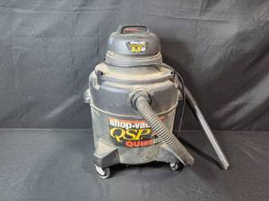 lot 23 image: Shop-Vac QSP 8 Gallon WetDry Vacuum 2.5 Peak HP