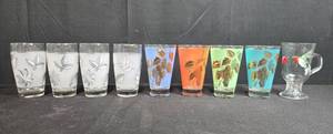 lot 52 image: Set of Vintage Drinking Glasses with Leaf and Hummingbird Designs