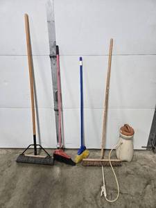 lot 62 image: Lot of Brooms, Shovel, and Vintage Garden Sprayer