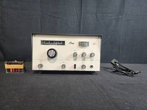 lot 154 image: Clegg 22er Vintage SSBCW Amateur Ham Radio Transceiver with Accessories