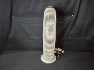 lot 176 image: Honeywell Tower Air Purifier with UV and Ionizer