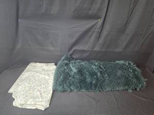 lot 204 image: Anthropologie Faux Fur Throw Blanket and Floral Full SZ Sheet Set