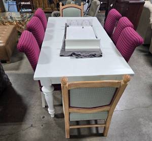 lot 218 image: Canadel Dining Table with 8 Fabric Chairs and 2 Leafs