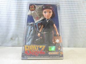 lot 132 image: (BSB) Vintage 2002 Bratz Boyz Camer...