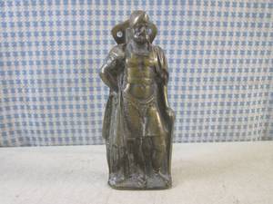 lot 39 image: (CNTR) Vintage Brass Door Knocker 6...