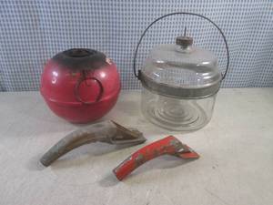 lot 46 image: (EW3) Vintage Kerosene Glass Jug, S...