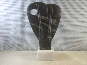 lot 52 image: (FS) Black Aluminum Heads Figure on...