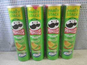 lot 173 image: (B-3) 4 Party Stack Size Pringles S...
