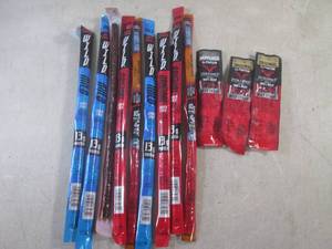 lot 199 image: (B-1) 12 Assorted Jack Links Snack ...