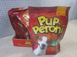 lot 213 image: (B-3) 4 Bags of Pup-Peroni Lean Bee...