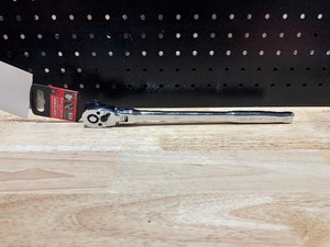 lot 4 image: Craftsman 38 Flex Head Ratchet