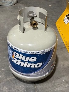 lot 7 image: 20 Pound Propane Cylinder