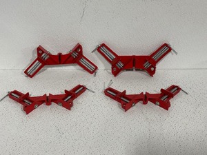 lot 17 image: 90 Degree Corner Clamps