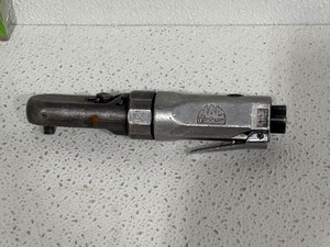 lot 24 image: MAC Tools 14 Air Ratchet