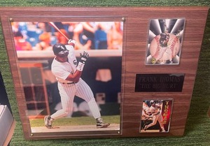 lot 195 image: Chicago White Sox Frank Thomas aka BIG HURT Commemorative Wooden Plaque 12x15