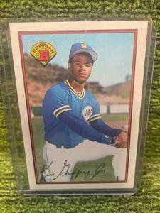 lot 218 image: 1989 Bowman- Ken Griffey Jr Seattle Mariners Rookie Card