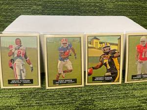 lot 243 image: 2009 Topps Magic Complete Football Set (#1-250)