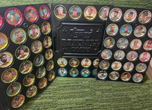 lot 285 image: 1990 Topps Baseball 60 Coin Set Complete in factory  folder