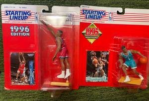 lot 291 image: 1996 Edition Starting Lineup Juwan Howard & Muggsy Bogues in the Box