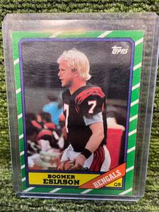 lot 307 image: 1986 Topps Vintage NFL Boomer Esiason RC (Rookie Card)