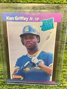 lot 311 image: 1989 Donruss Rated Rookie Ken Griffey Jr. RC (ROOKIE CARD) Seattle Mariners