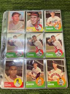 lot 43 image: Assortment of Topps 1962 & 63 Baseball Cards, 6 total pages varying condition ex and lower
