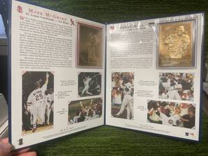 lot 71 image: 1998 Mark McGwire & Sammy Sosa Danbury Mint GOLD Home Run Record Cards & Book 22k Plated