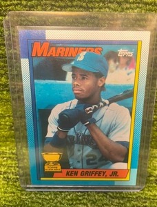 lot 88 image: 1990 Topps Baseball Ken Griffey Jr.