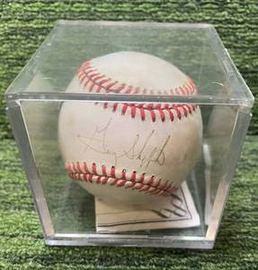lot 6 image: Autographed Baseball by Gary Sheffield (9 Time All-Star, World Series Champion, & Batting Champion) with Authenticity