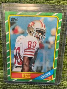 lot 396 image: Iconic 1986 Topps Jerry Rice RC Rookie Card