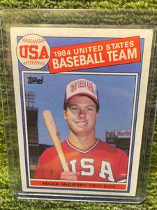 lot 400 image: 1985 Topps- Mark McGwire Rookie Card RC