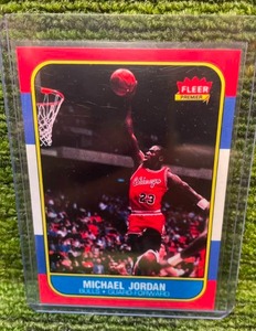 lot 438 image: 1986 Fleer Michael Jordan Rookie ReprintNovelty