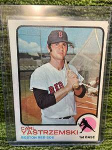 lot 435 image: 1973 Topps Baseball Card - CARL YASTRZEMSKI- Boston Red Sox HOF- VINTAGE