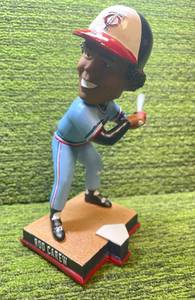 lot 252 image: Minnesota twins Rod Carew Bobblehead with Bat