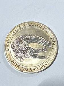 lot 15 image: 1oz .999 Silver Round