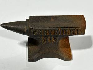 lot 49 image: Chevy Metal Anvil 4 12 Wide Anvil