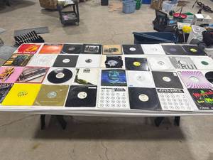 lot 0684 image: Assorted Vinyl Record Collection