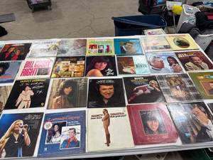 lot 0685 image: 36 Vintage Vinyl Record Albums